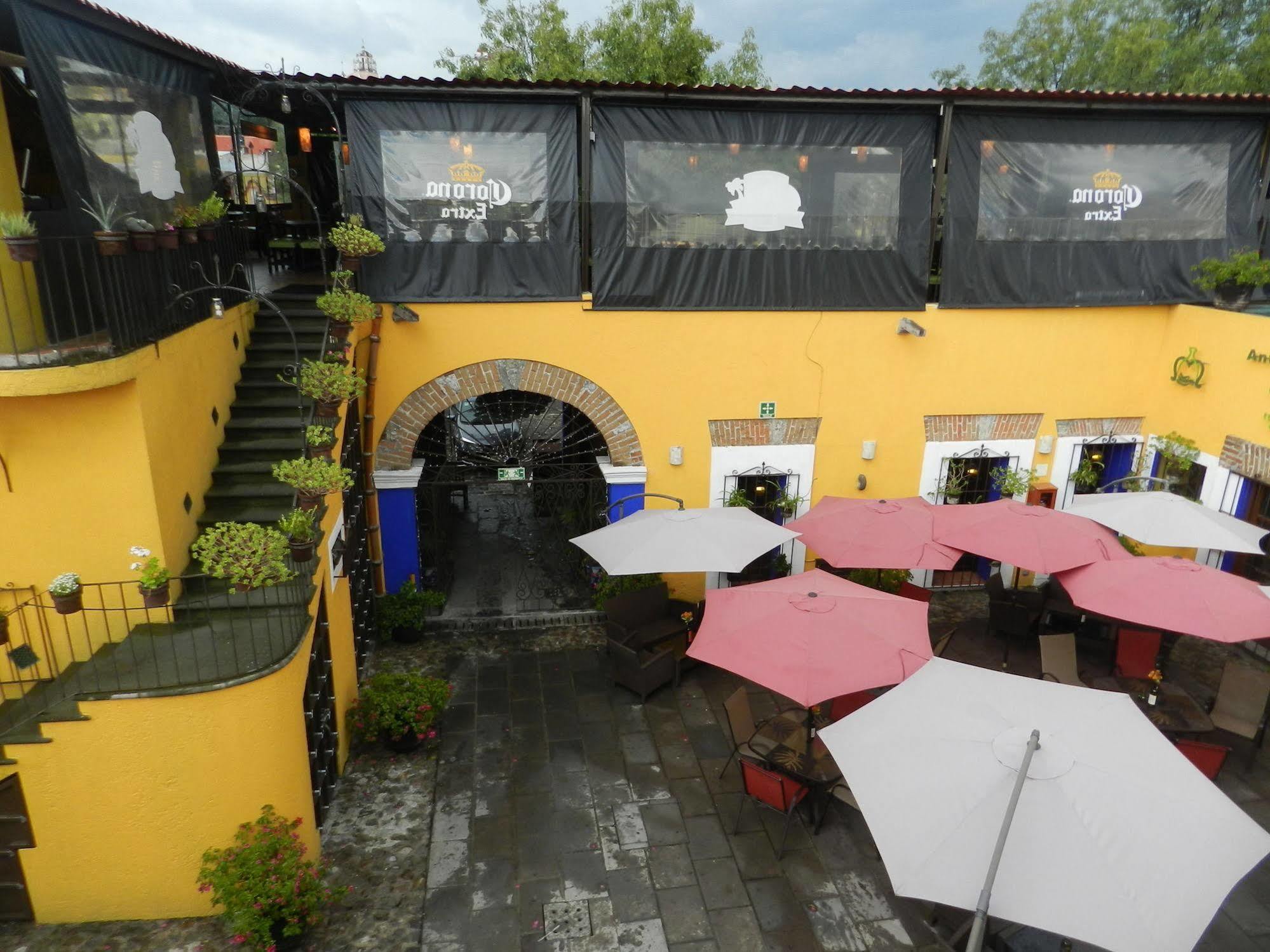 Collection O Al Otro Lado Del Rio, Puebla Hotel Kültér fotó The restaurant's patio